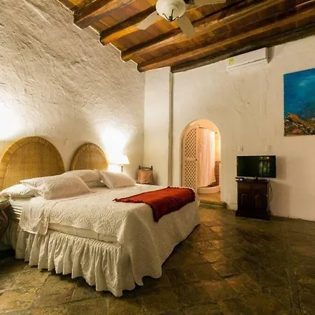Villa Magnificent Colonial Mansion *